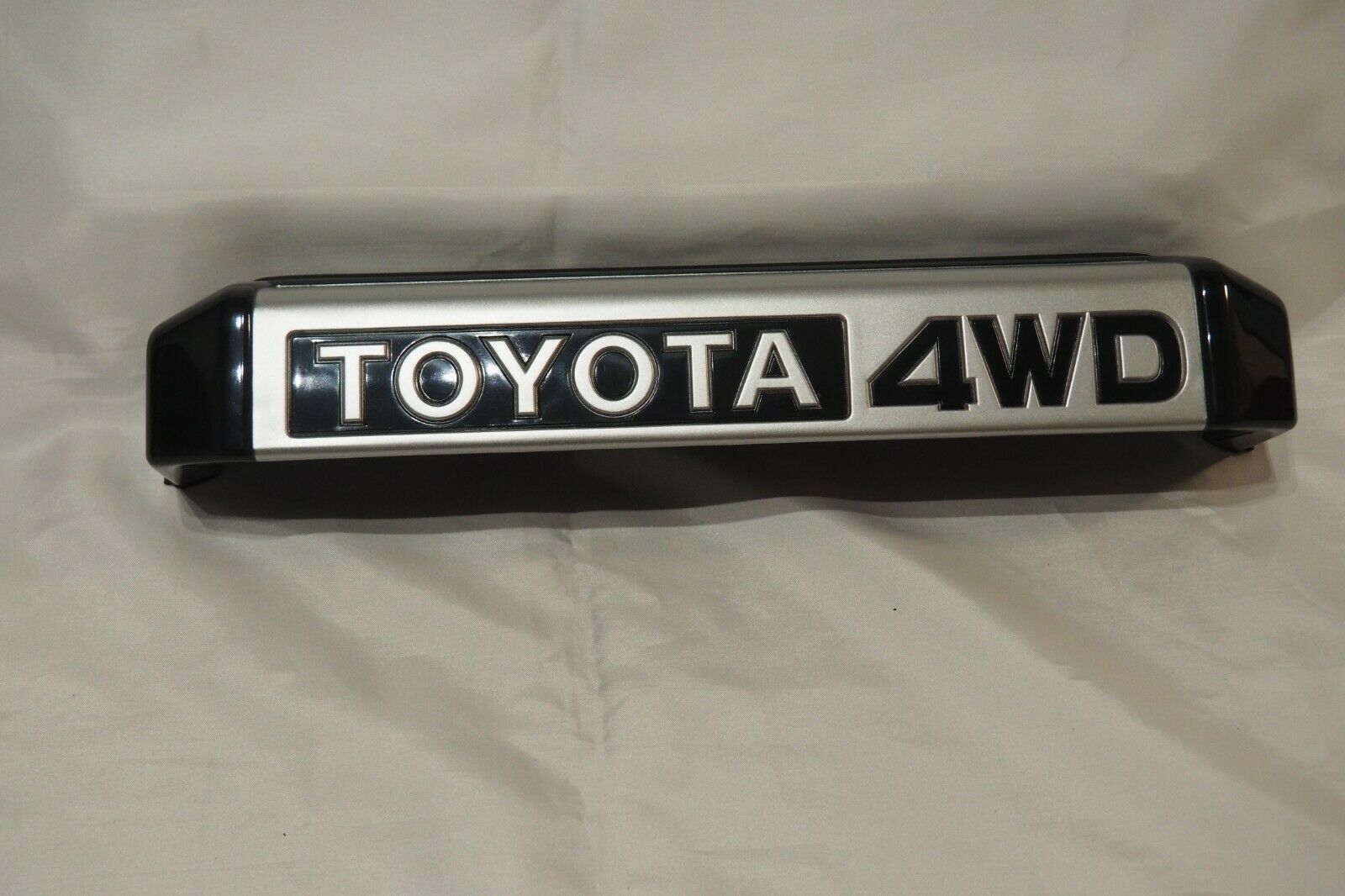 Toyota  Genuine Landcruiser FJ70 FJ73 FJ75 License Plate Lamp Cover 81276-90K02
