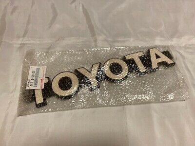 Toyota  Genuine 81-87 Land Cruiser FJ60 FJ62 HJ60 HJ62 Front Grille Emblem New ★