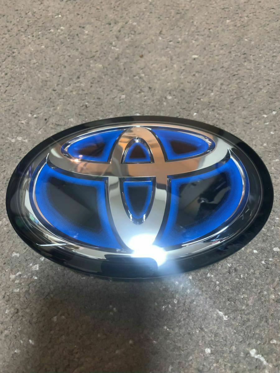 Toyota Genuine Prius C-HR RAV4 Pre-Collision Grill Emblem 53141-47030 JDM