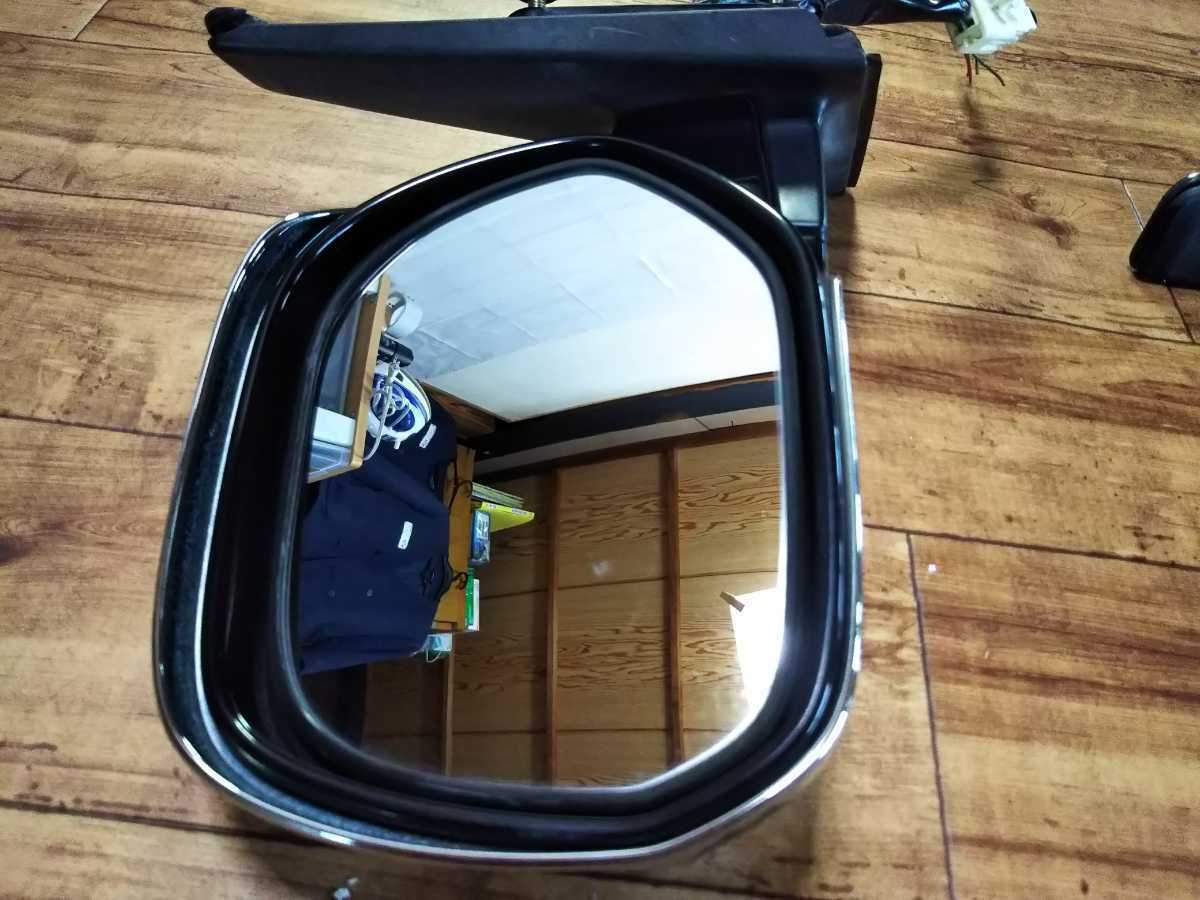 JDM Toyota NCP30 NCP31 bB SCION xB XP30 Rare, stock optional door mirrors with p