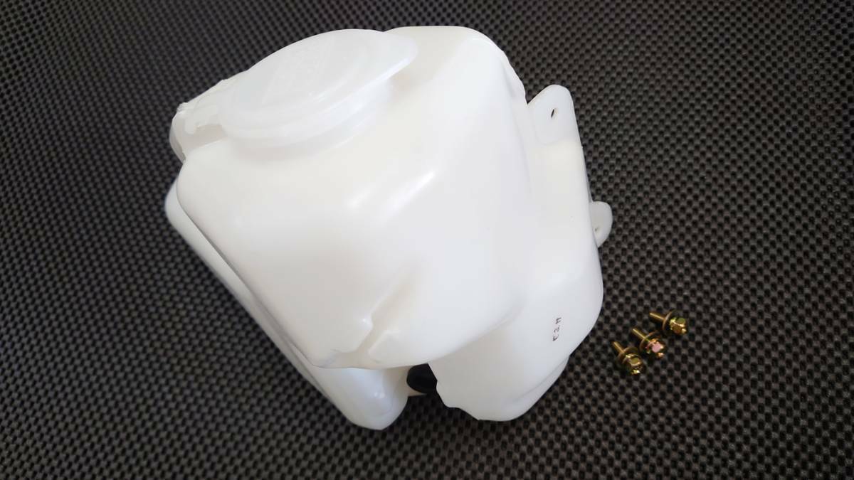 TOYOTA Genuine LEVIN TRUENO AE86 3Door Front Window Washer Reservoir Tank OEM