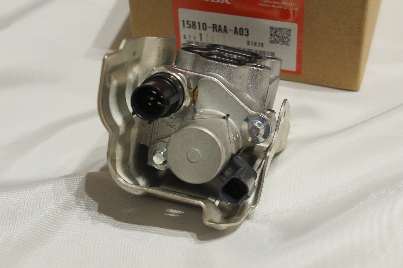 Honda Genuine ACURA VTEC SOLENOID SPOOL VALVE W/GASKET 15810-RAA-A03 ★