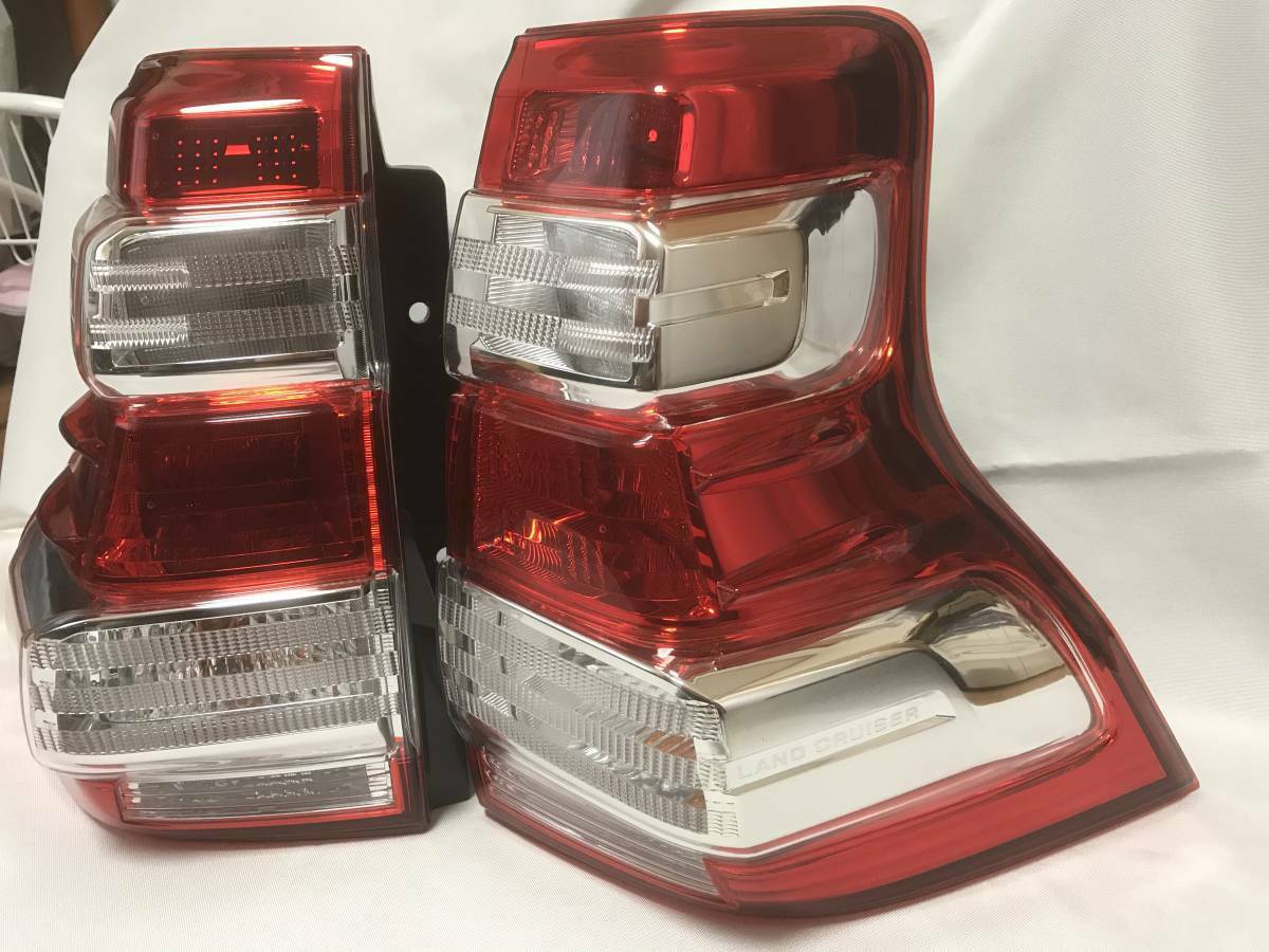 Toyota Land Cruiser Prado TRJ150 GDJ150 Medium Term Model Tail Light Tail Lamp S