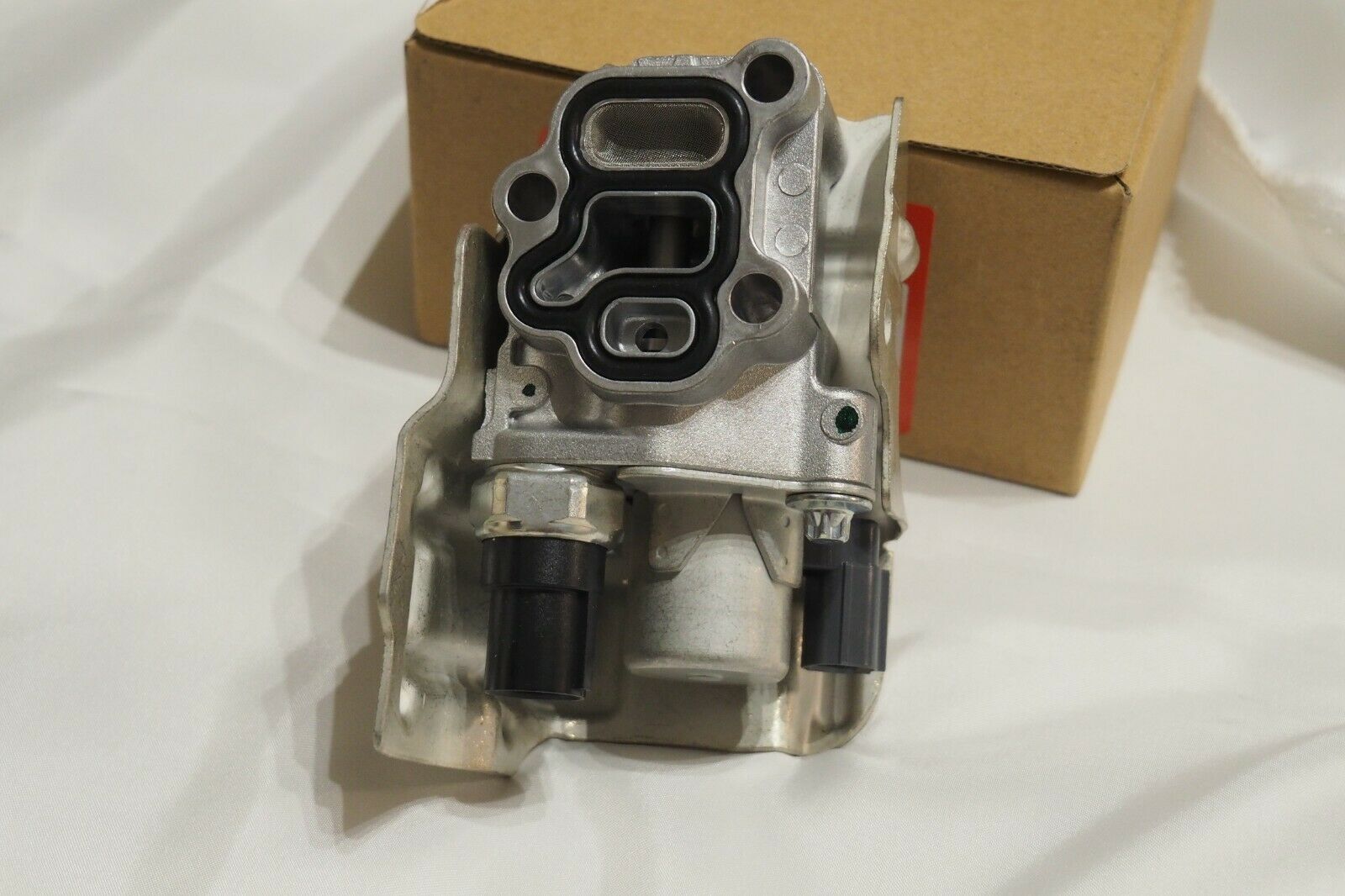 Honda Genuine ACURA VTEC SOLENOID SPOOL VALVE W/GASKET 15810-RAA-A03 ★