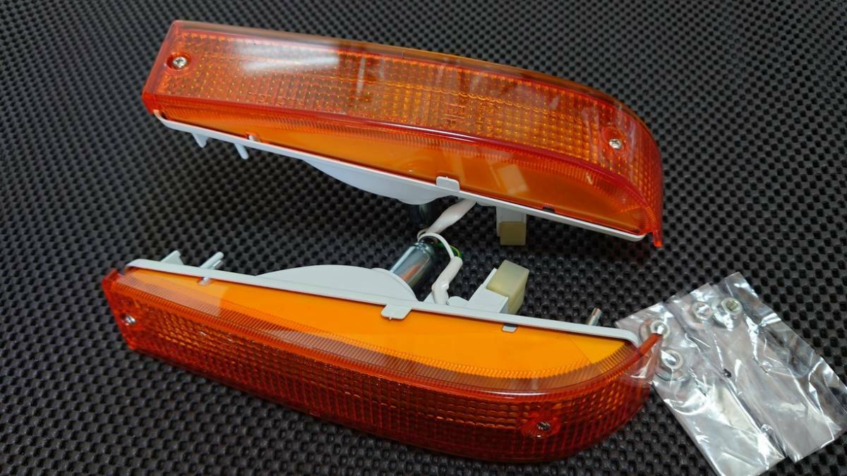 TOYOTA LEVIN TRUENO AE86 KOUKI Genuine Front Bumper Turn signal lamp New