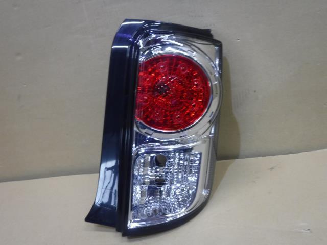 Toyota Genuine Rumion Scion xB NZE151N Taillights Right Used ★